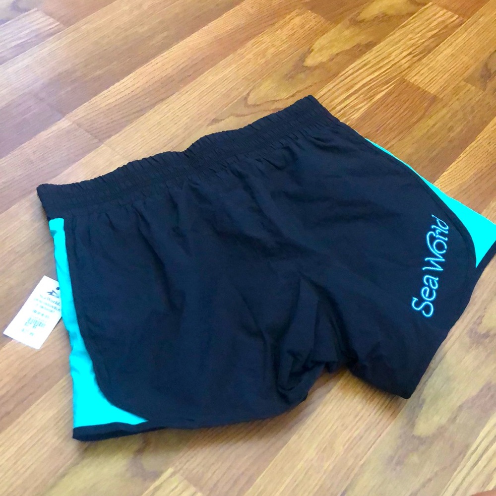 🌊 Sea World Shorts